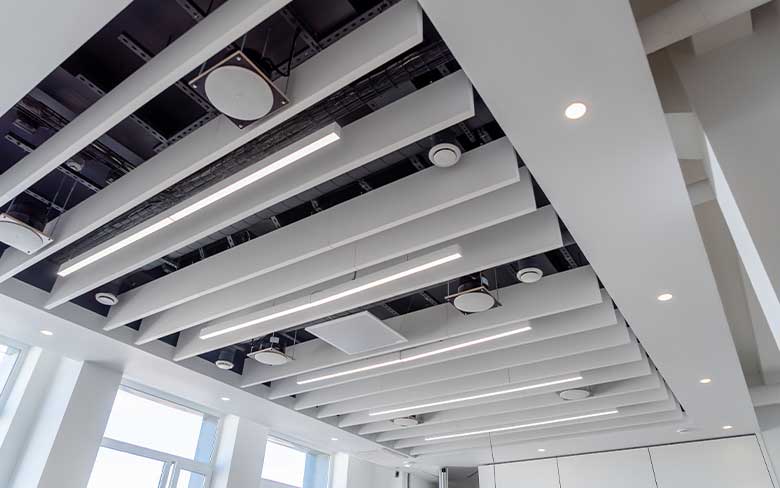 جایگزینی چراغ های LED خطی با چراغ های سنتی